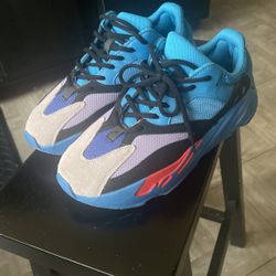 Adidas Size 9 1/2