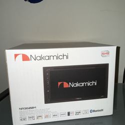 6.8in Nakamichi aftermarket CarPlay Bluetooth radio