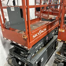 2019 Skyjack Scissor Lift (Orange) 3219
