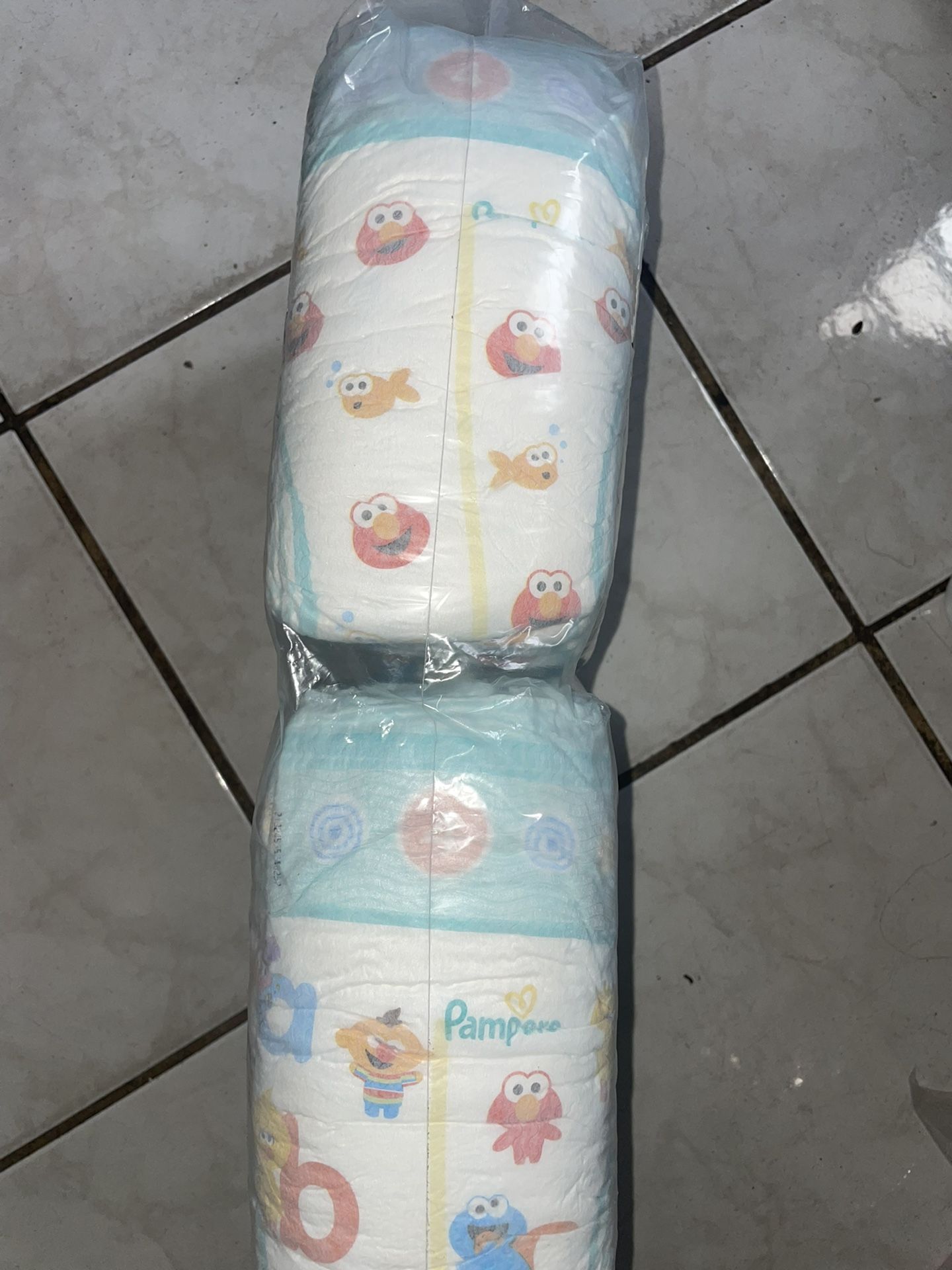 50 Pampers Size 4