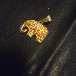 Elephant Chain Mount