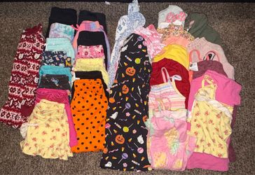 Girls size 3-4t free with a purchase