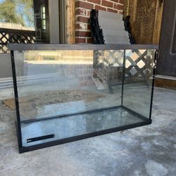 30 Gal Tank And Aquarium Accessories