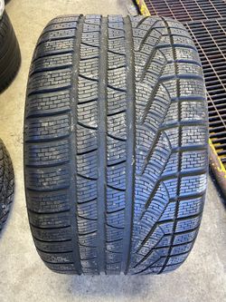 295/35/19 Pirelli Sotto Zero
