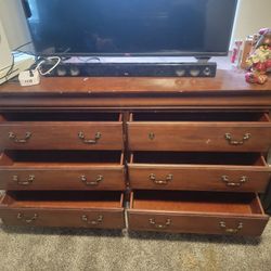 6 Drawer Dresser