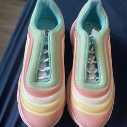 Tennis Shoes