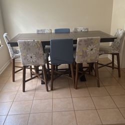 Beautiful Dining Table   Set It 8