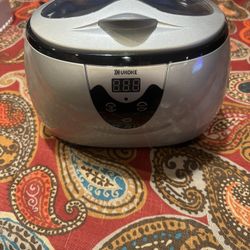 Ultrasonic Jewelry and Retainer Cleaner