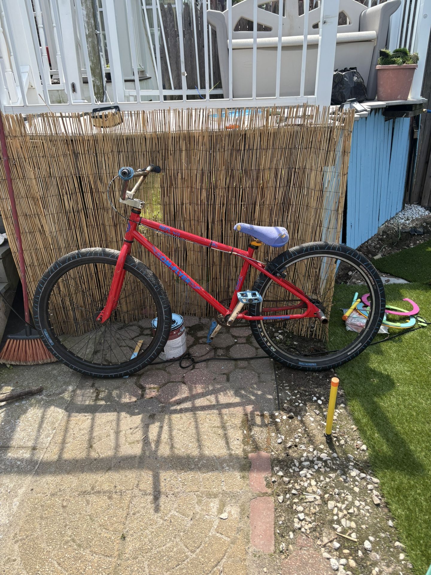 OM Flyer 26 Inch