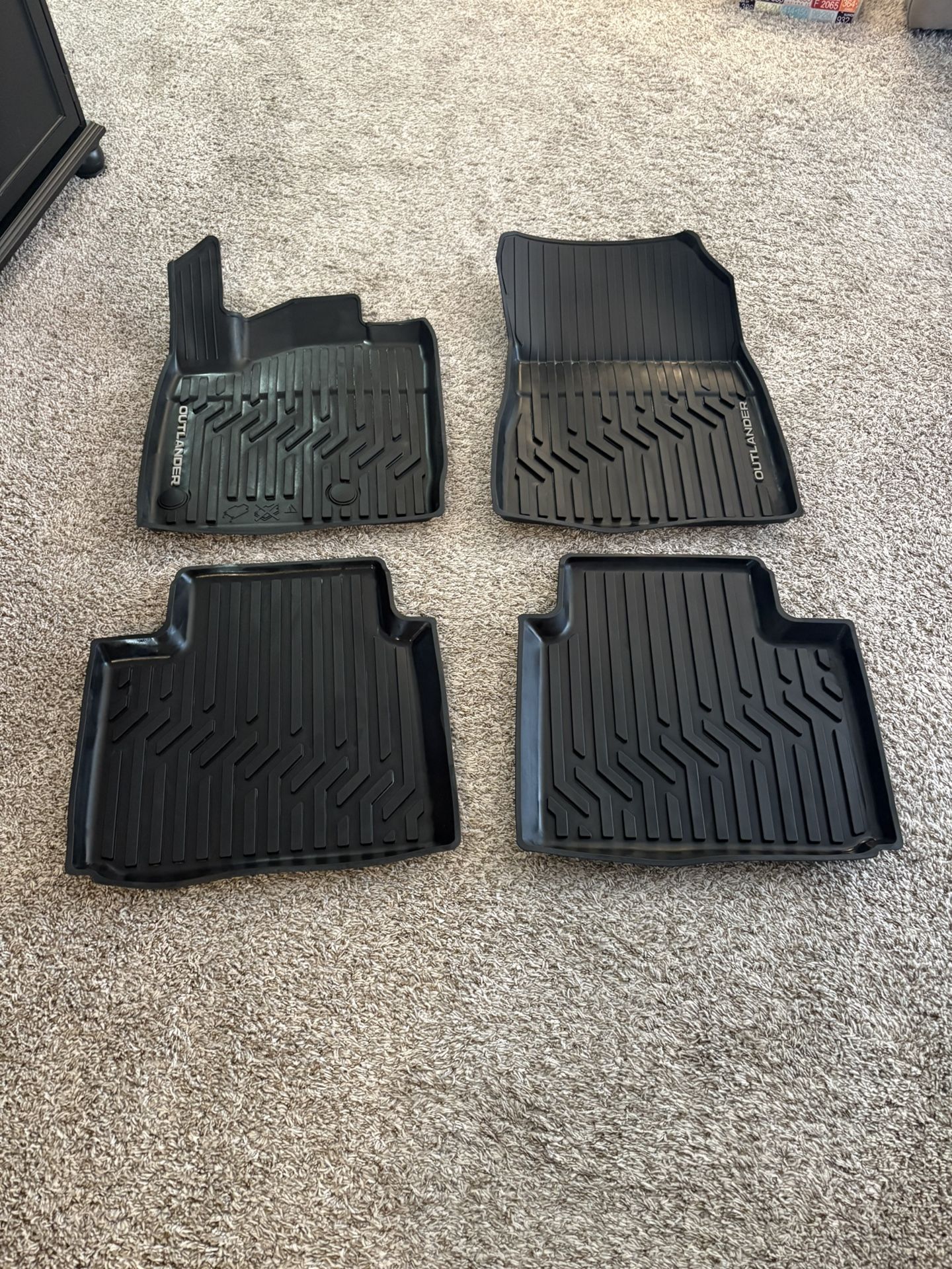 Mitsubishi Outlander Floor Mats! OEM!