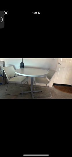 Round Dining Table with Free Chairs 