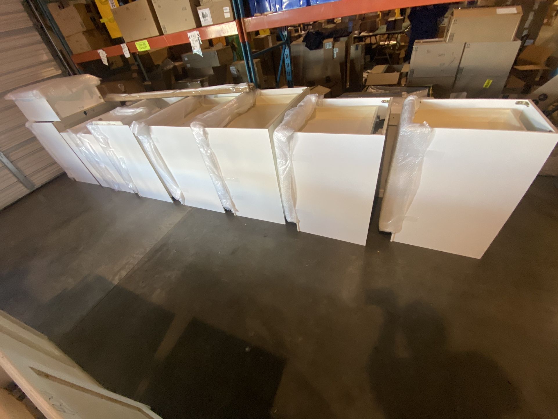 On Sale Shaker White Kitchen Cabinets