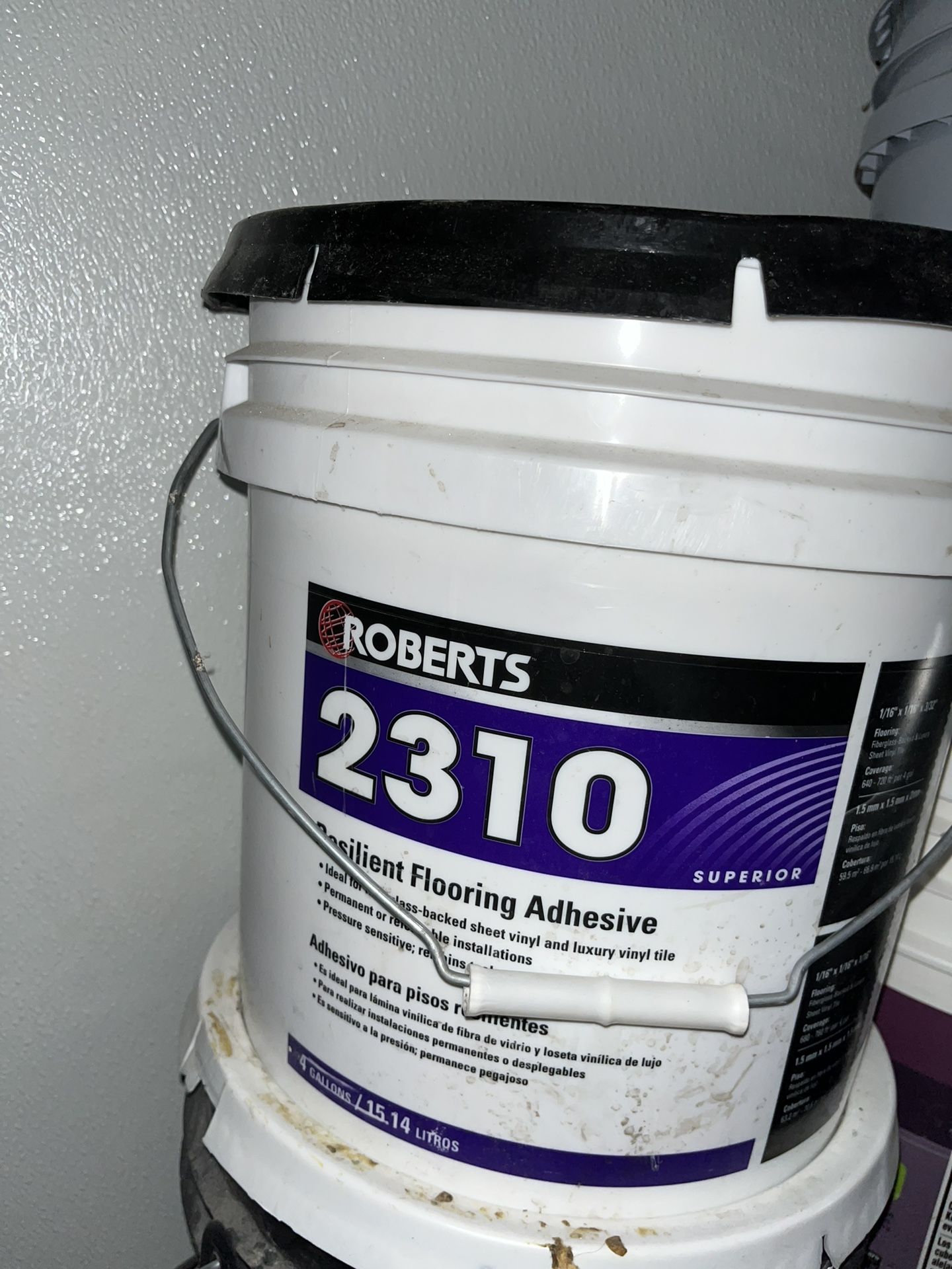 Floor Adhesive 4 Gallon 