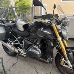 2017 BMW R1200R