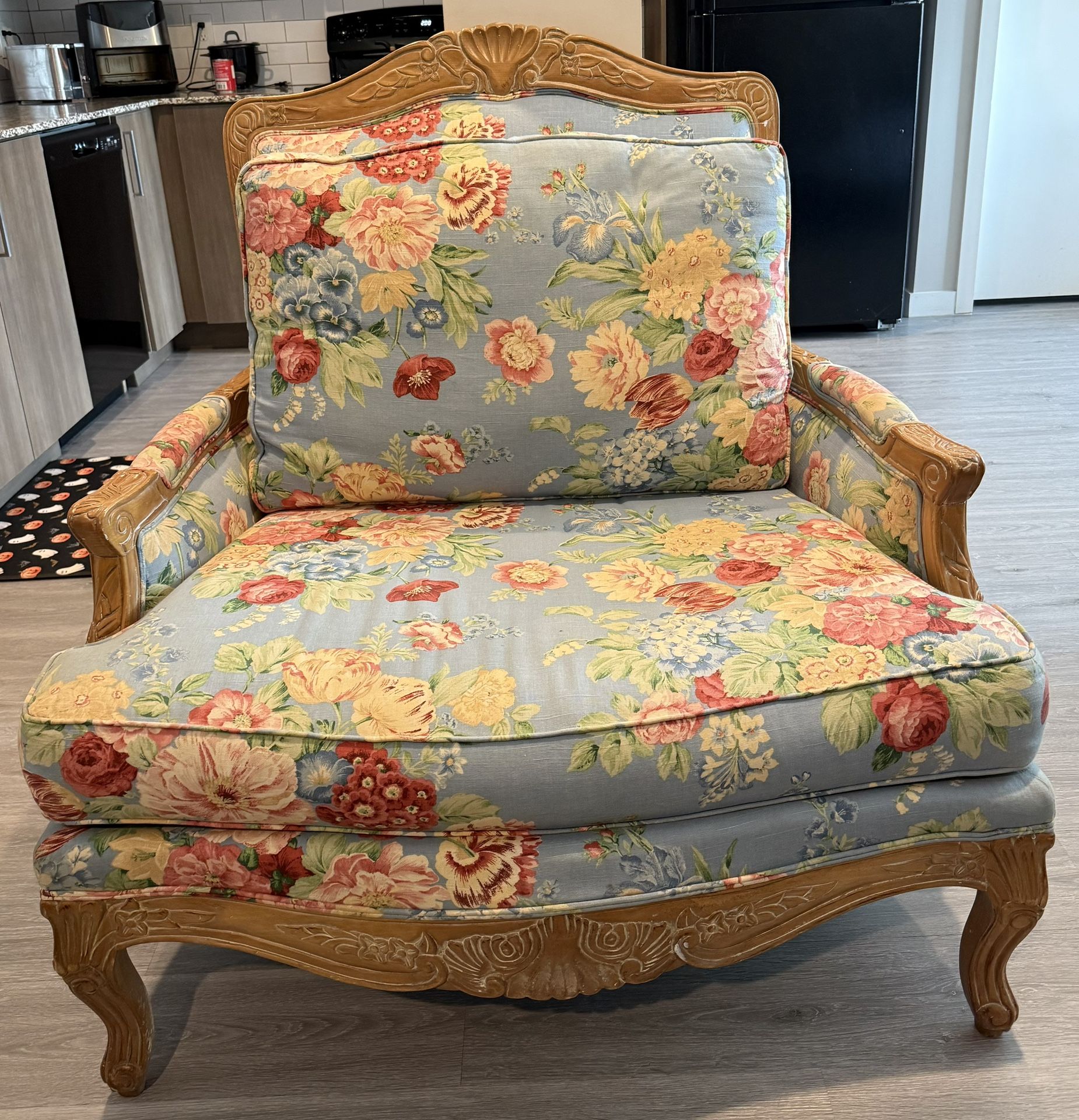 Ethan Allen Chair-and-a Half Solid Wood