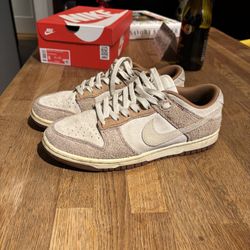 Medium Curry Dunks Men’s Size 8