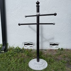 5ft Tall Outdoor Towel Robe Hanger Pool Beach Patio 