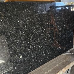 Granite Counter Tops Used Very Good Condition 