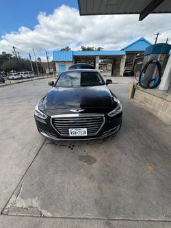 2018 Genesis G90