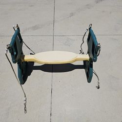 2 Person Glider Swing *Pick-up In Great Bridge*