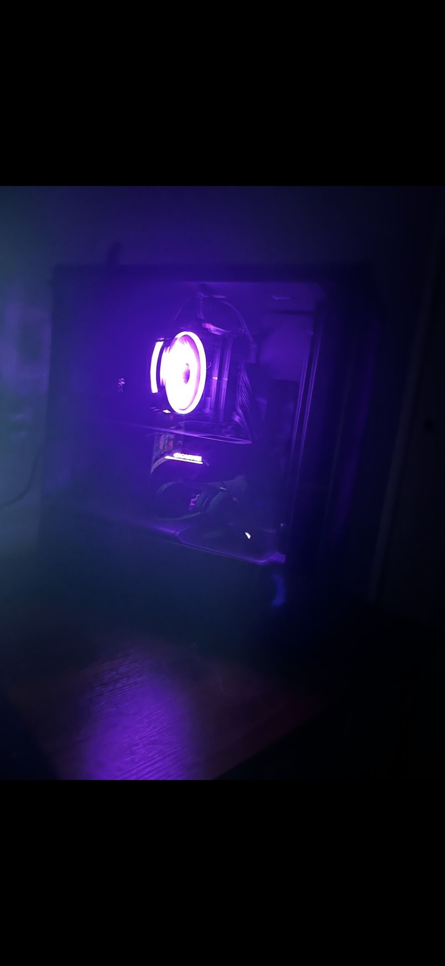 Gaming PC (RTX 3060 TI, Ryzen 7900X, 32 gb ddr5 ram)