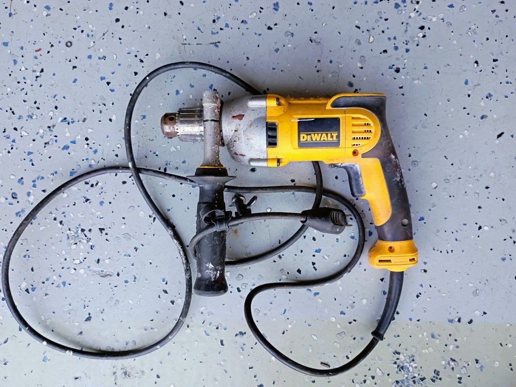 DeWalt 10 Amp 1/2 in. (13 mm) Variable Speed Reversing Pistol Grip Drill
