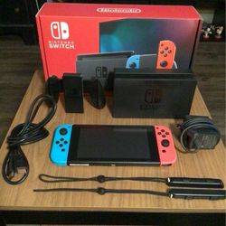 Nintendo Switch Complete in Box


