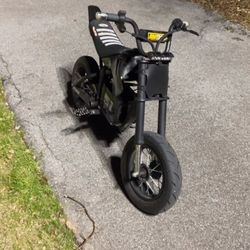 Modded Razor 50mph 80volt.