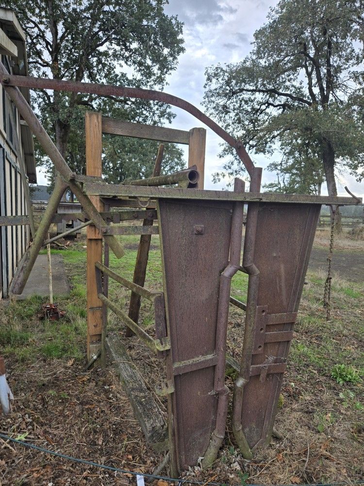 Cattle Headgate