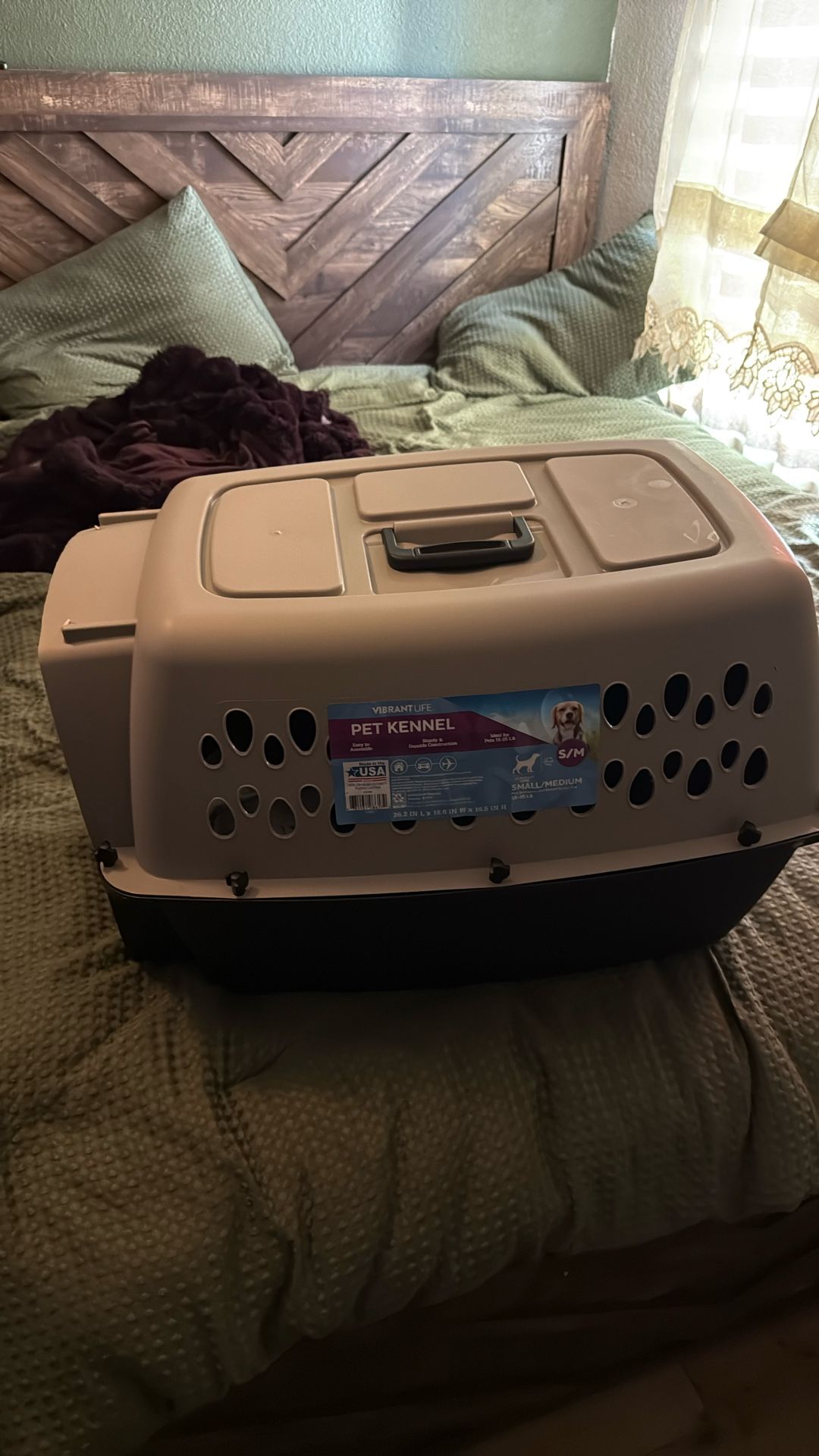 medium dog kennel