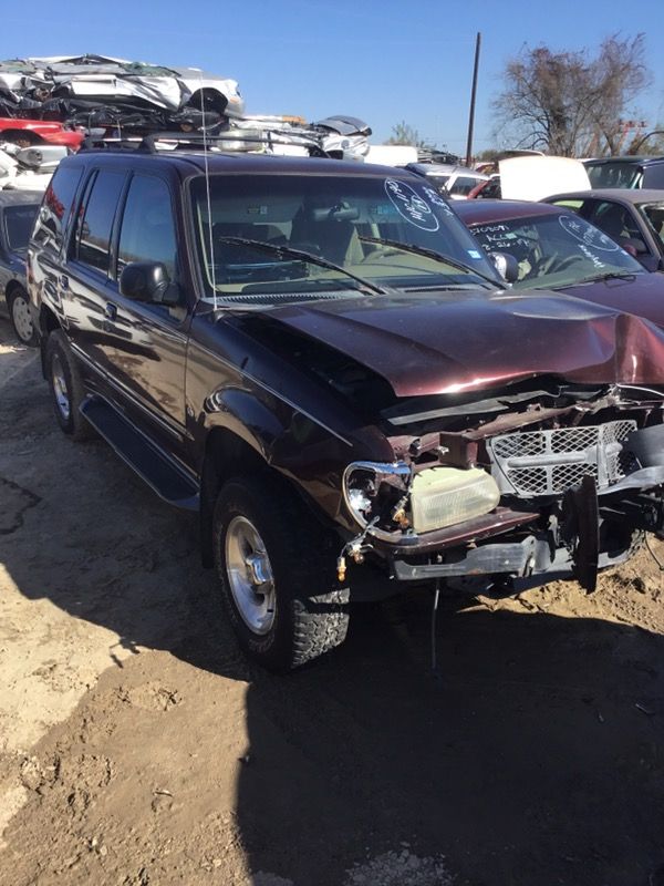 99 Ford Explorer Custom