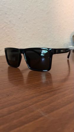 Dolce and Gabbana mens Sunglasses