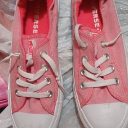 Women Converse Size 8 $5