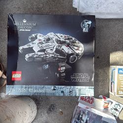 Lego  Millennium Falcon 