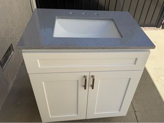 30” solid wood bathroom vanity