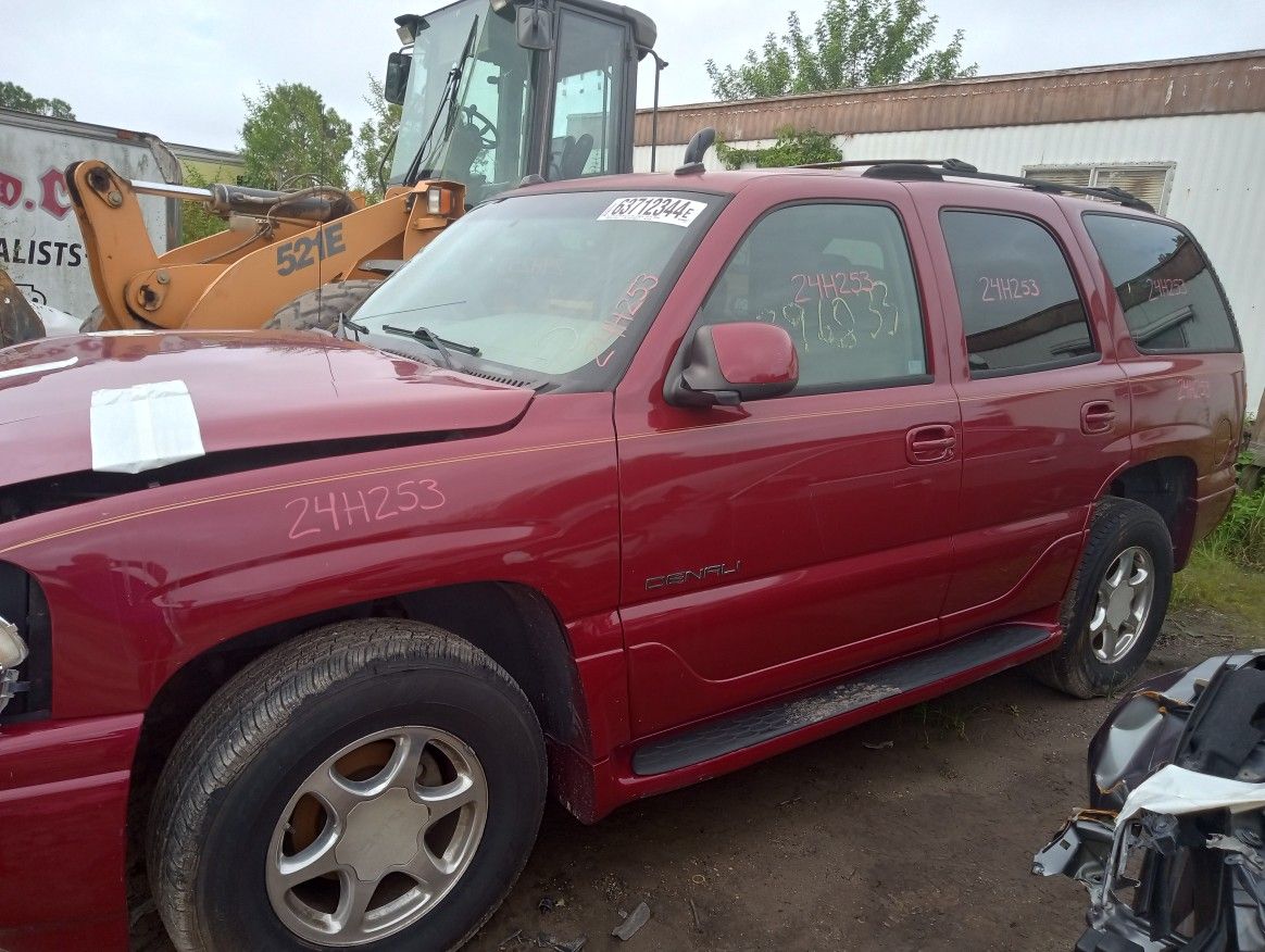 Parting Out -04 Denali