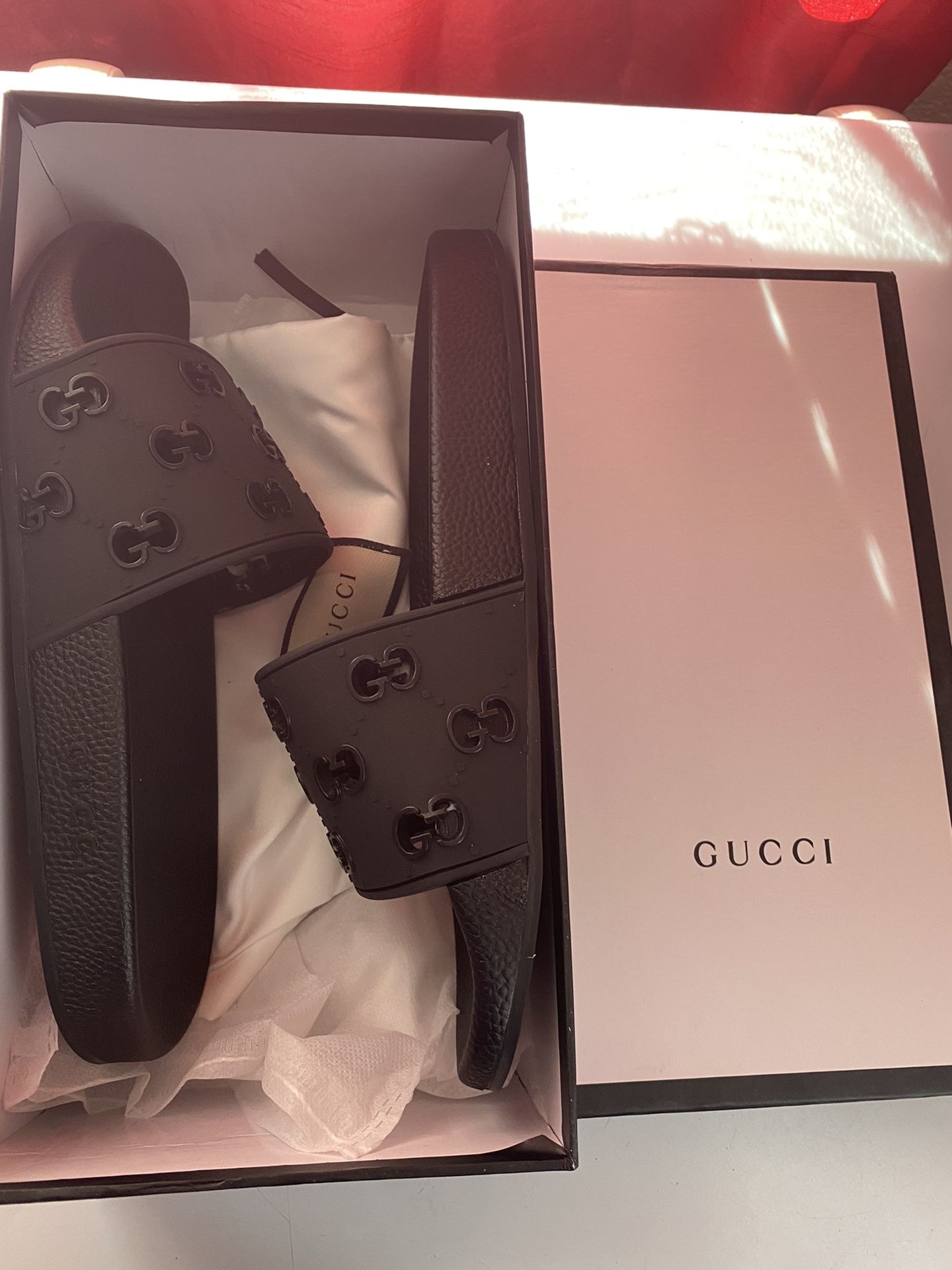 Gucci slippers