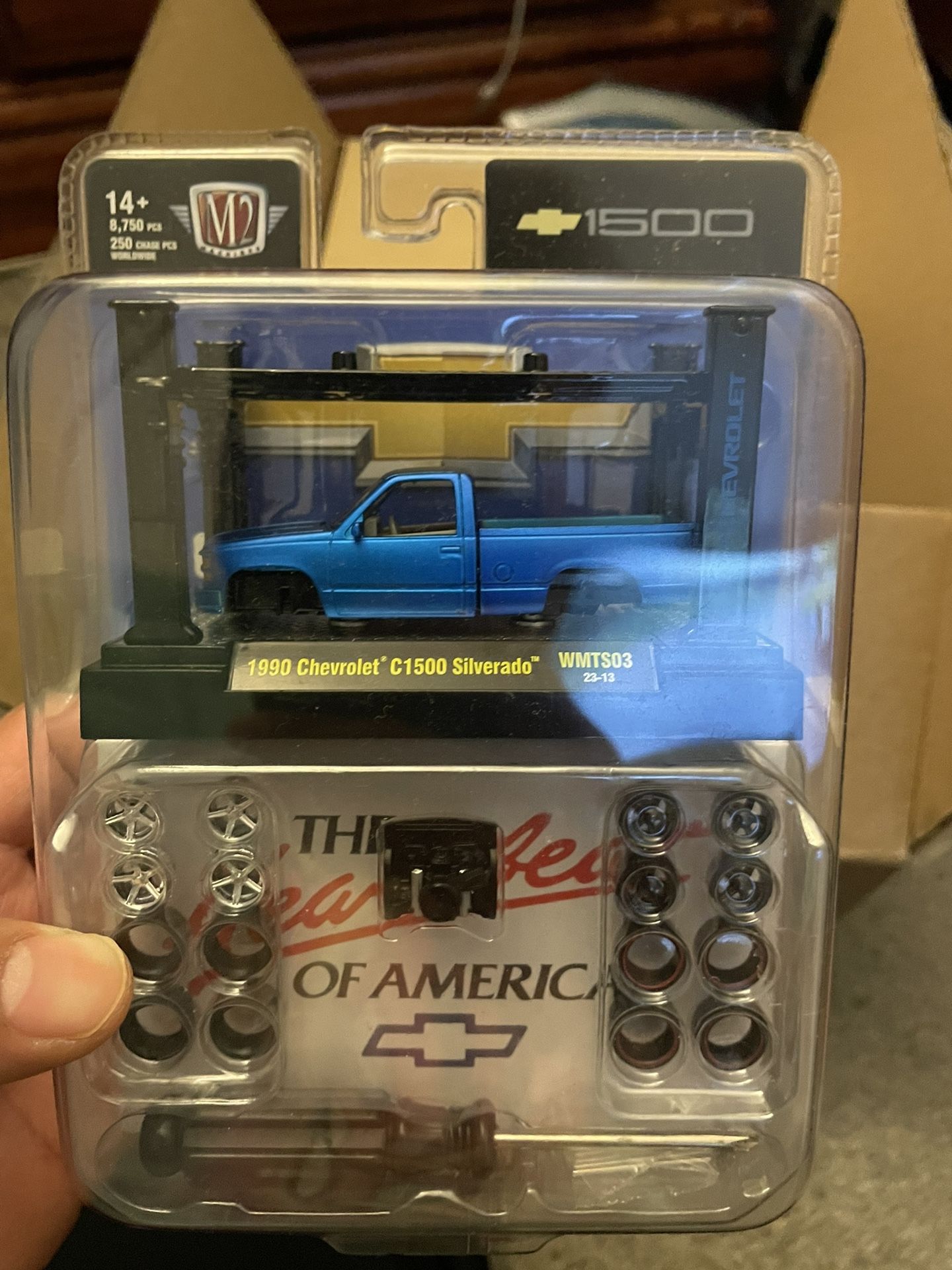 M2 Machines 1:64 Scale Square Body Model Kit 1990 Chevrolet C1500 Silverado