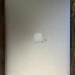MacBook Air 13inch. 256GB. 2015