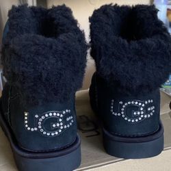 🍀NEW Sz 3 UGG Swarovski Crystals Classic Booties SALES TODAY $155 🎈🎈