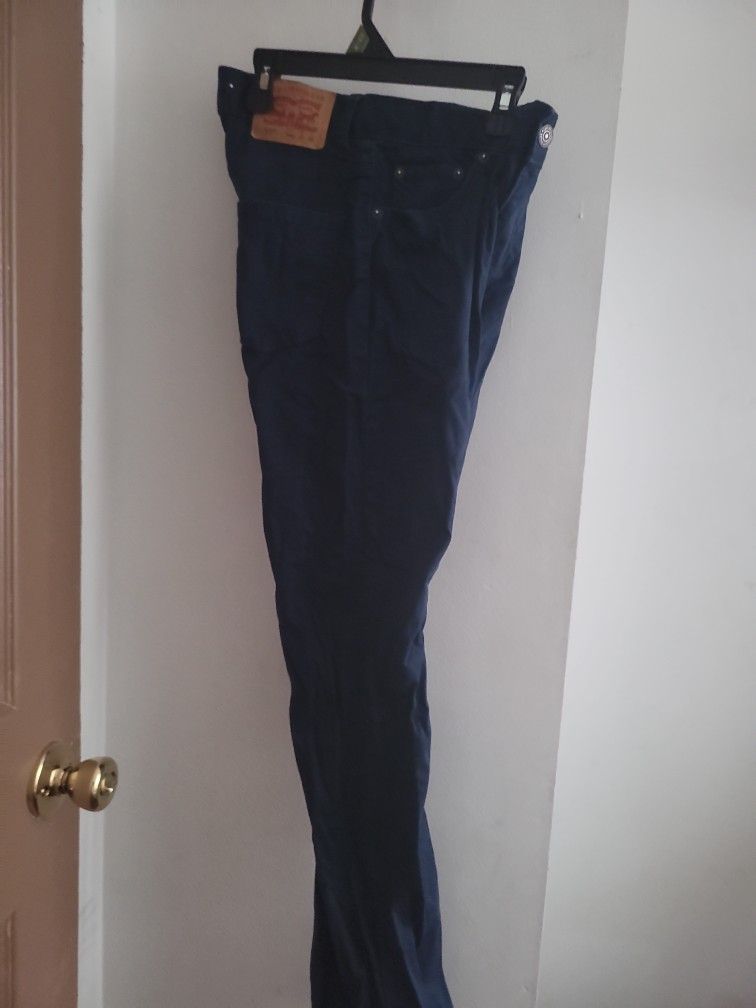 Levi's