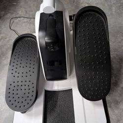 Elliptical Exercising Machine 