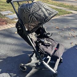 Lightweight Compact Stroller