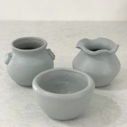 Brand New Super Gorgeous  Terracotta Clays Planters Pots . Each One Is $$7 