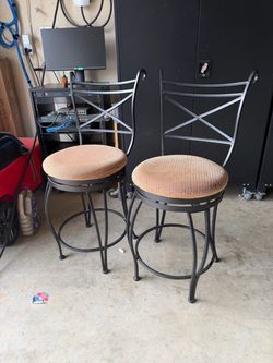 Bar stools/chairs