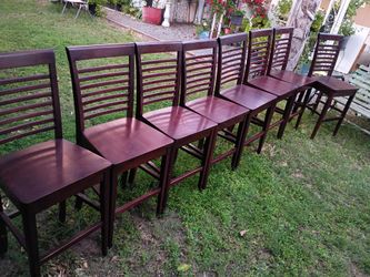 8 BARSTOOLS