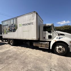 2015 Kenworth T370 box truck