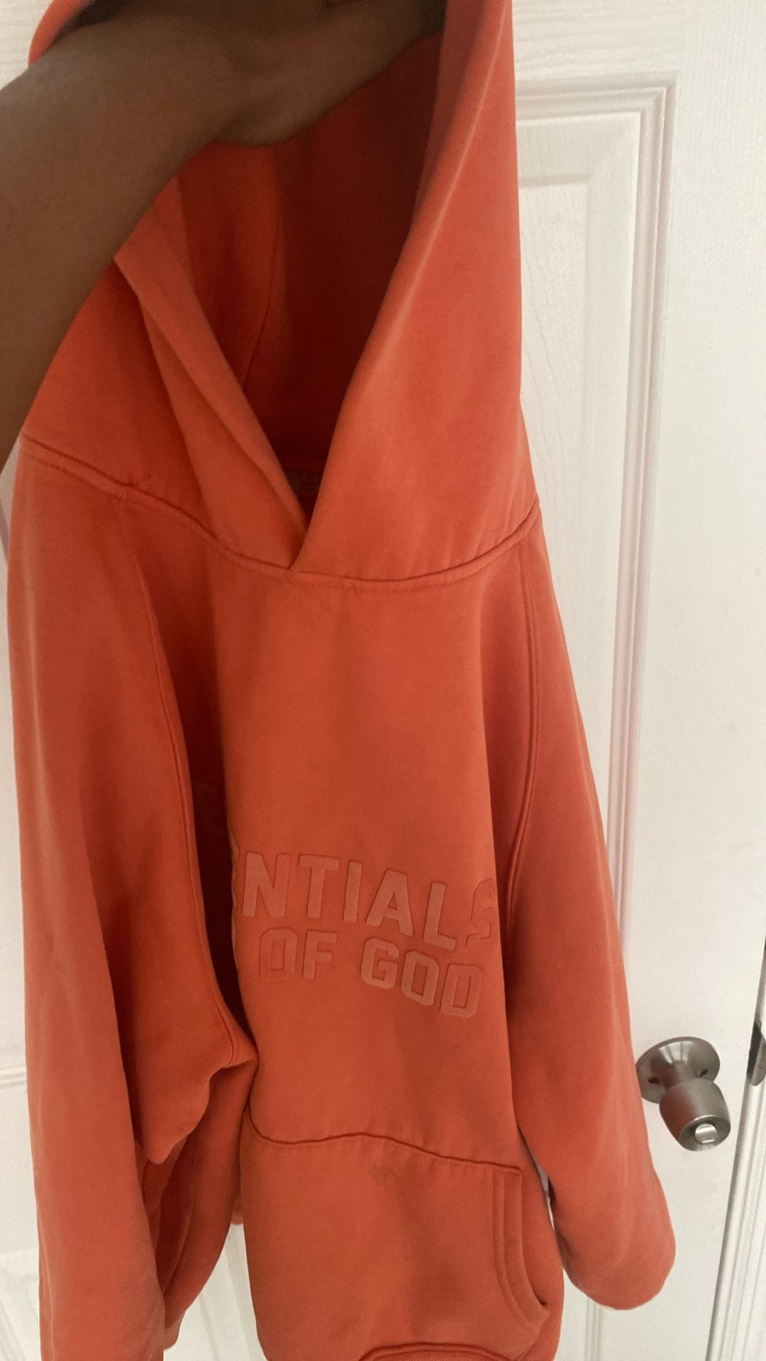 Essential hoodie