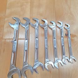 Snap-On Tools USA NEW 7pc SAE Flank Drive Plus 4 Way Angle Wrench Set SVS807A