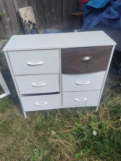 Drawer. Organizes